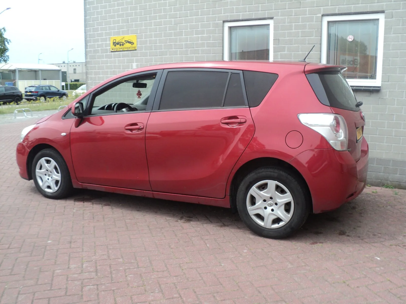 Toyota Verso (2010) — foto 1
