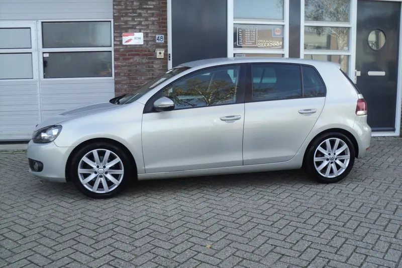 Volkswagen Golf (2010)
