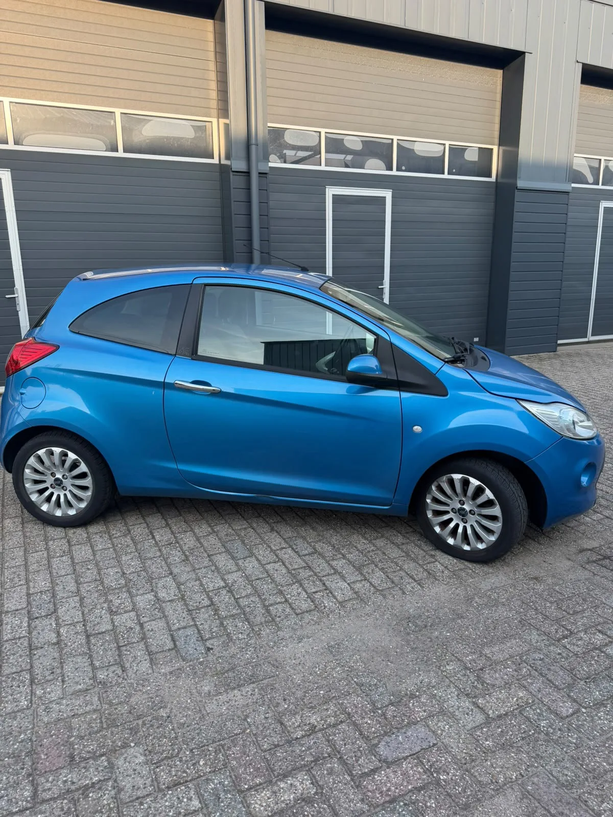 Ford Ka (2010) — foto 1