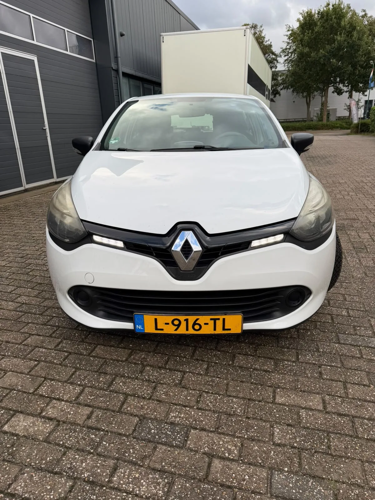 Renault Clio (2016) — foto 1