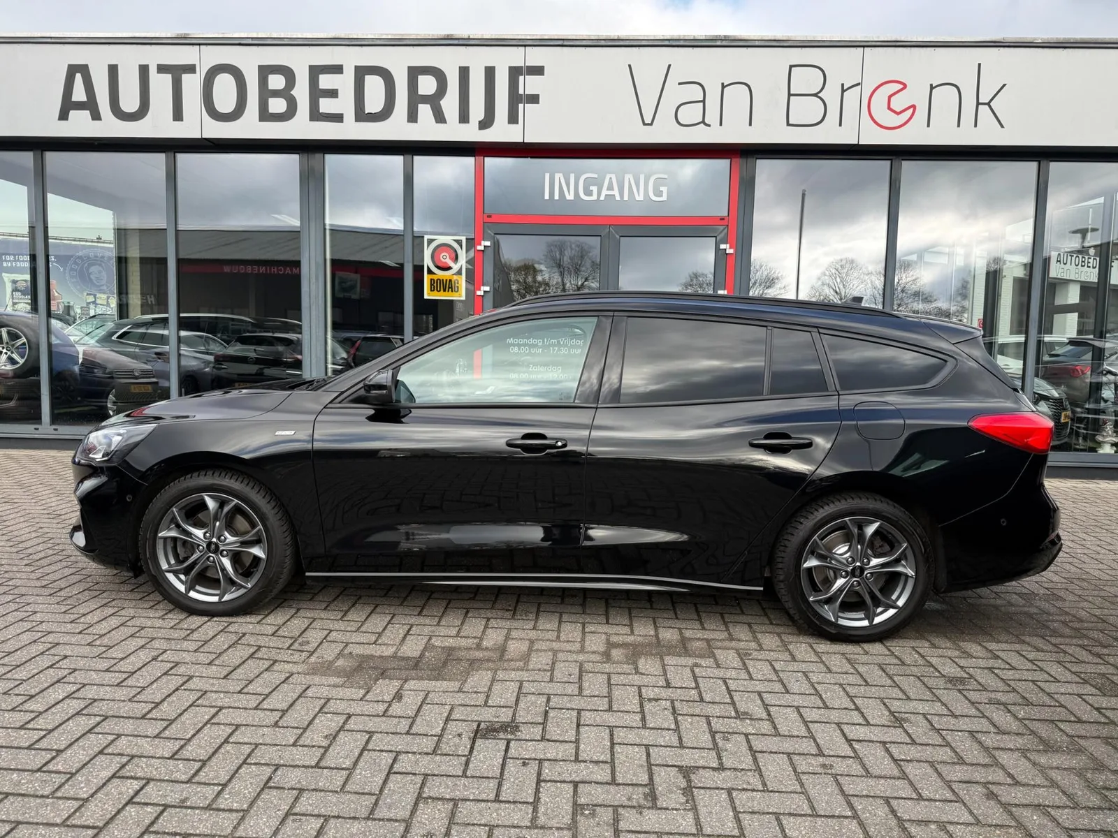 Ford Focus (2020) — foto 1