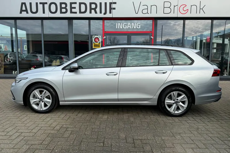 Volkswagen Golf (2022)