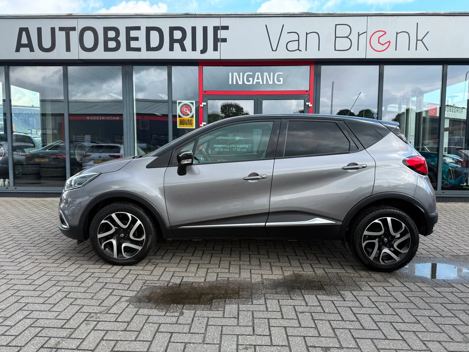 Renault Captur (2016) — foto 1
