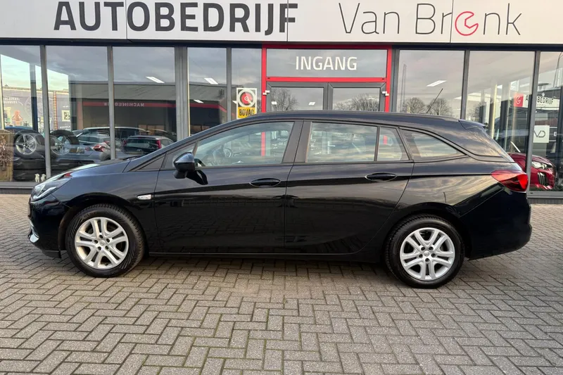 Opel Astra (2021)