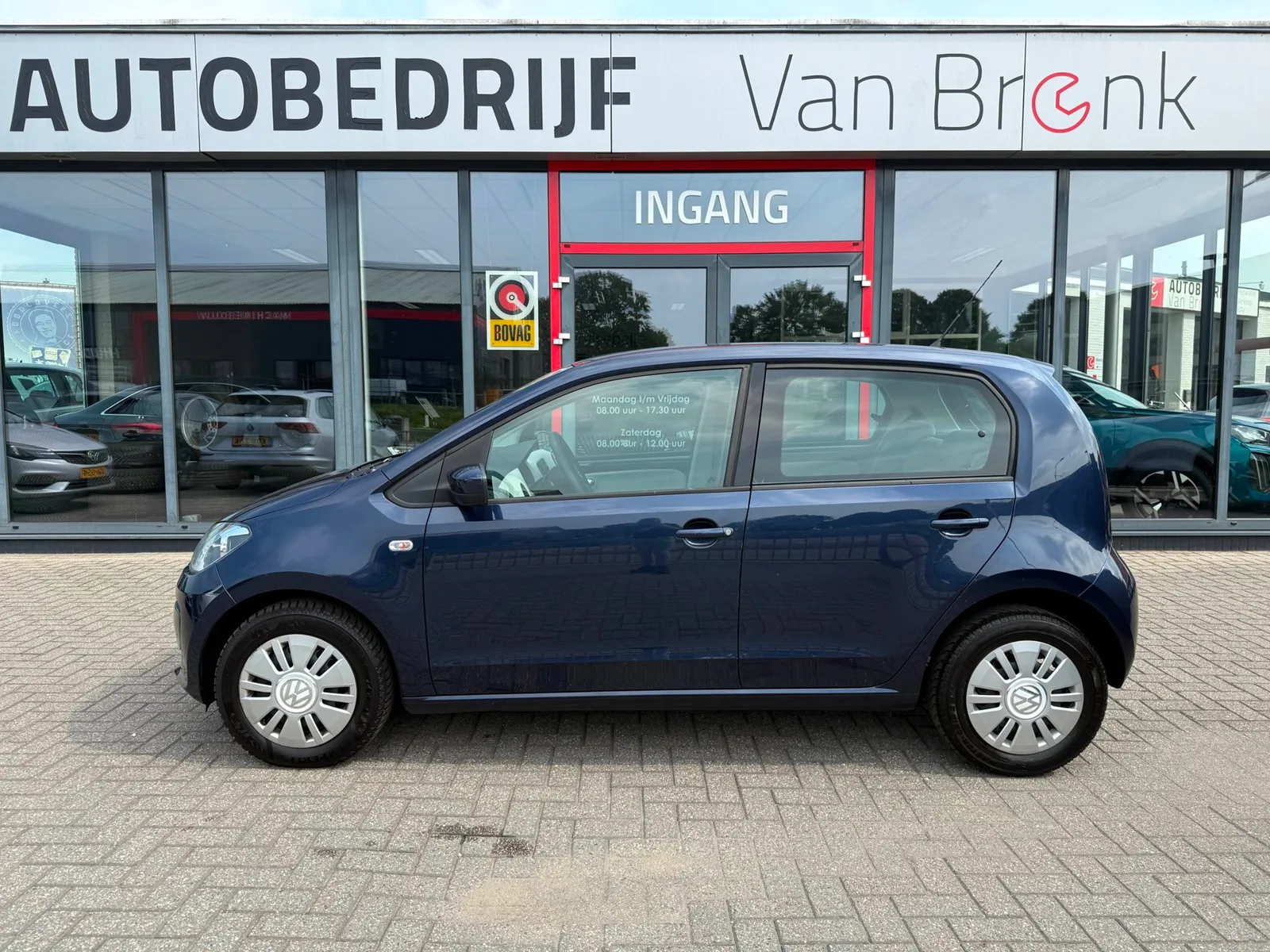 Volkswagen Up! (2012) — foto 1