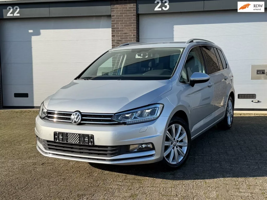 Volkswagen Touran (2016) — foto 1