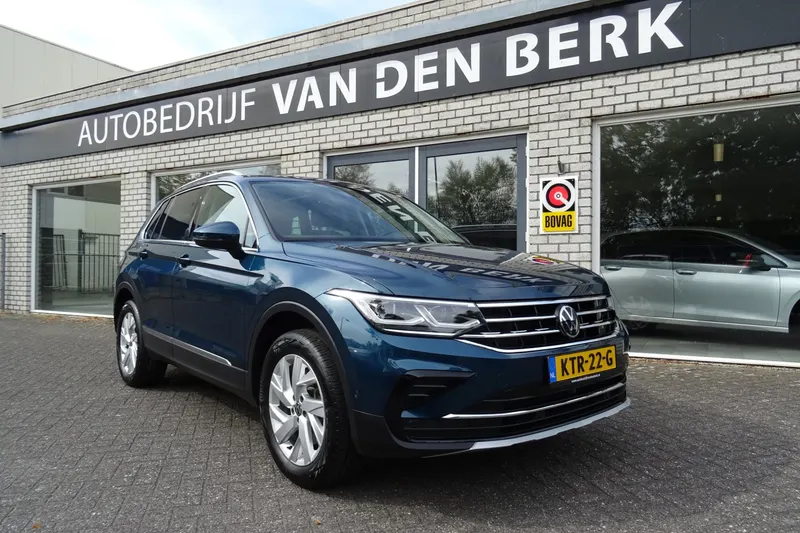 Volkswagen Tiguan (2022)