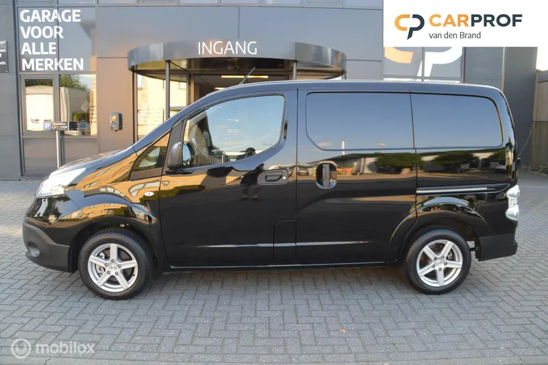 Nissan e-NV200 Van (2017)