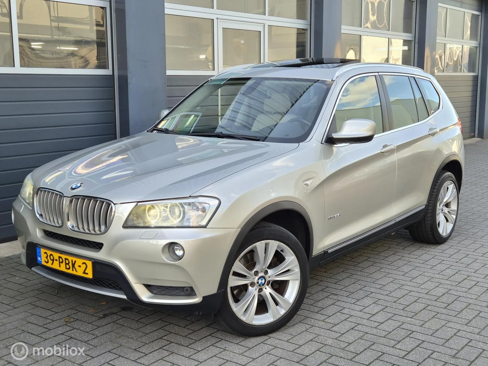 BMW X3 (2011) — foto 1