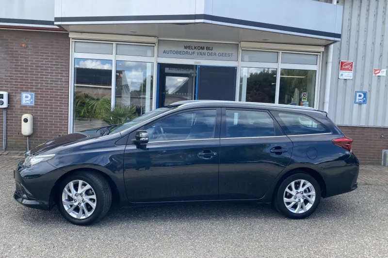 Toyota Auris (2015)