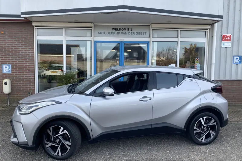 Toyota C-HR (2024)