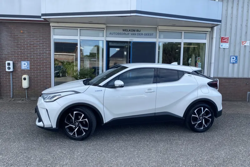Toyota C-HR (2020)