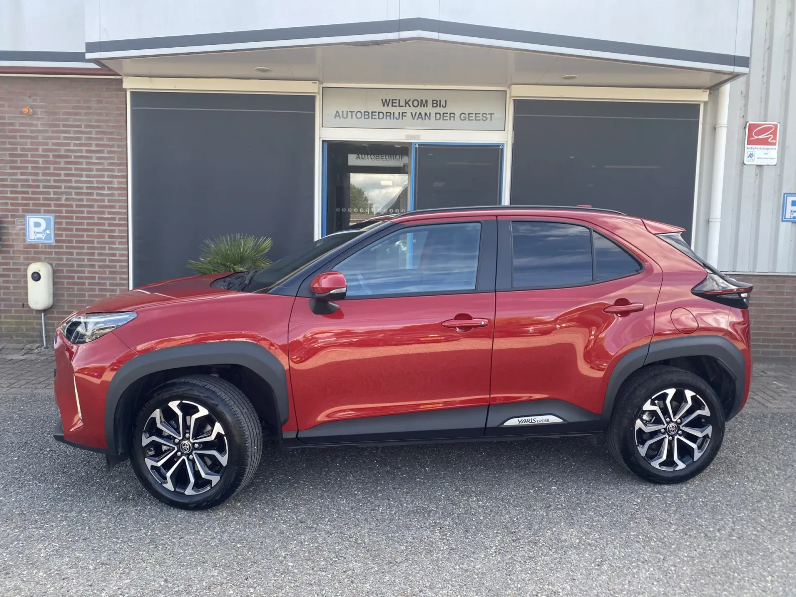 Toyota Yaris Cross (2024) — foto 1