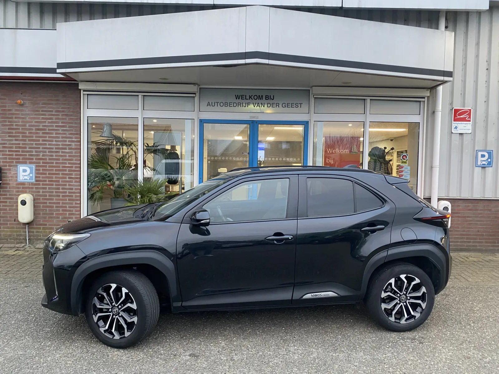 Toyota Yaris Cross (2023) — foto 1