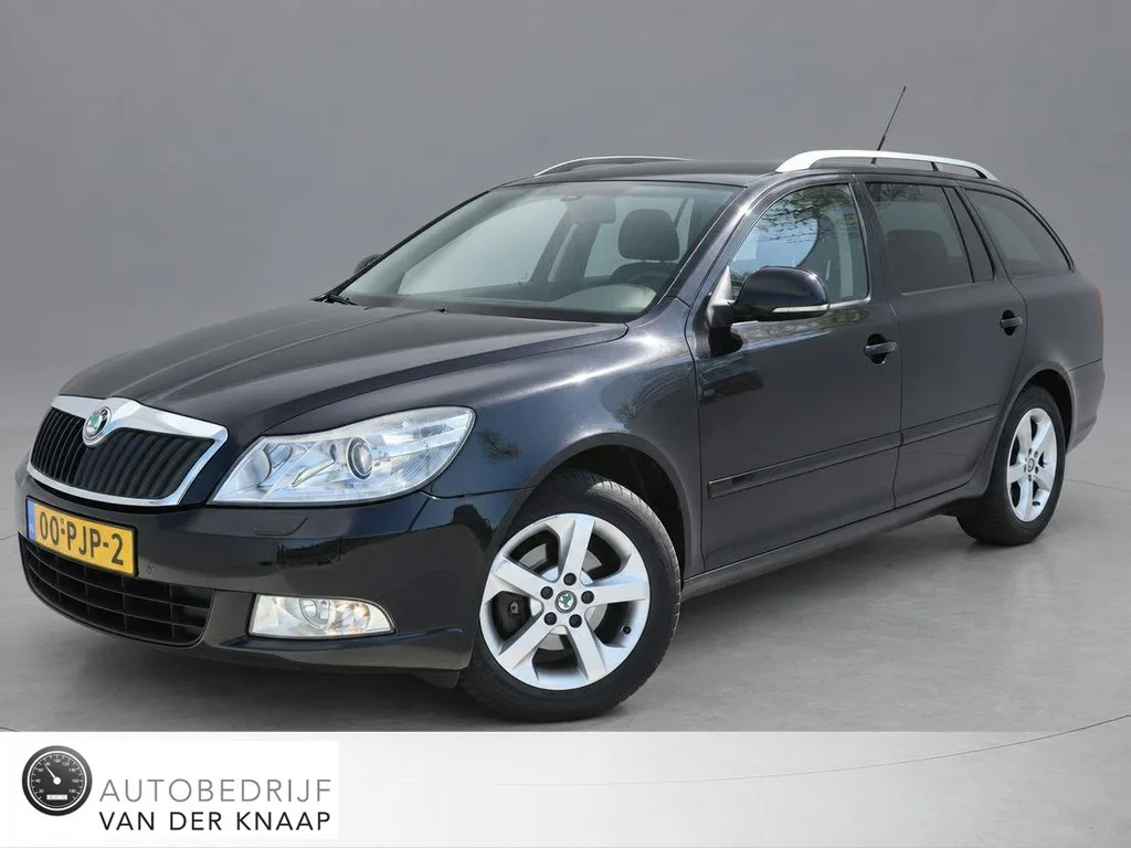 Škoda Octavia (2011) — foto 1