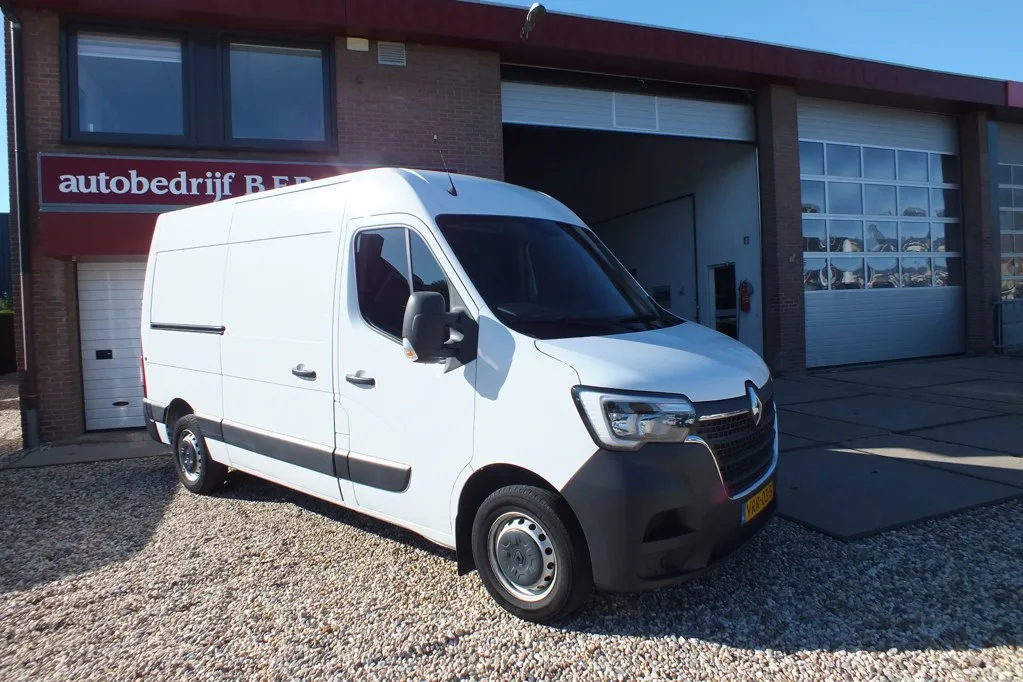 Renault Master (2022) — foto 1