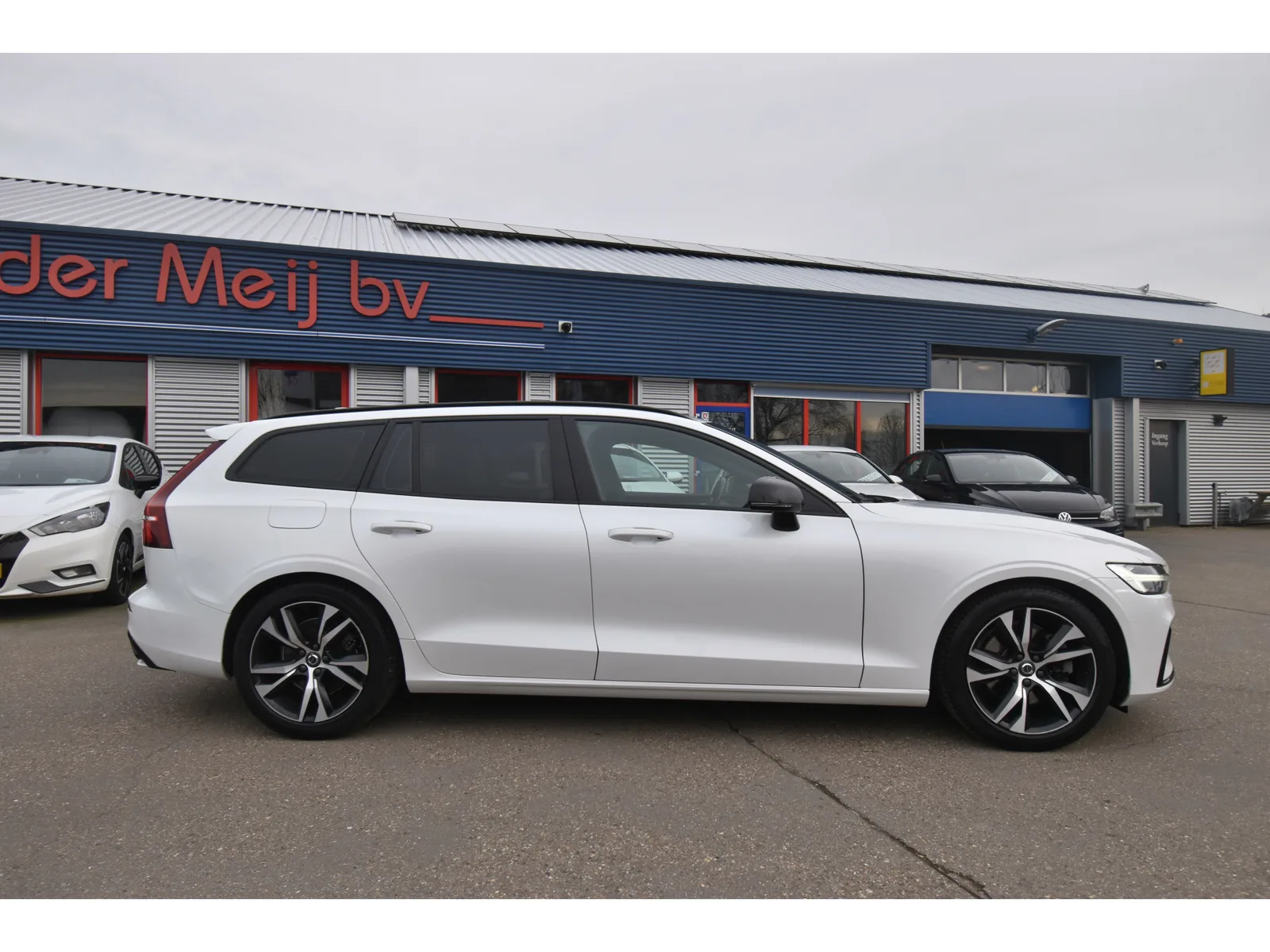 Volvo V60 (2021) — foto 1