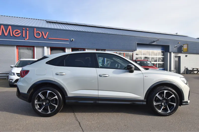 Audi Q3 (2021)