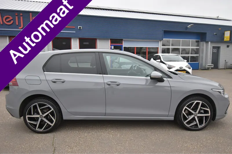 Volkswagen Golf (2022)