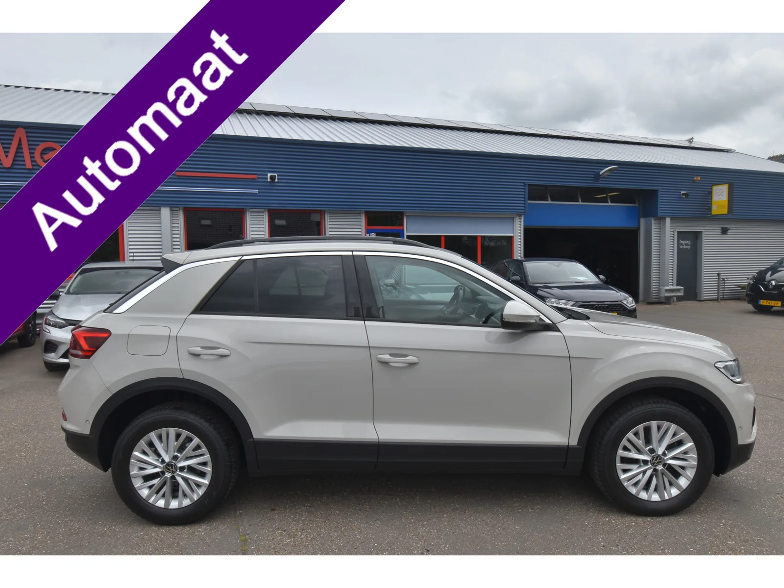 Volkswagen T-Roc (2022) — foto 1