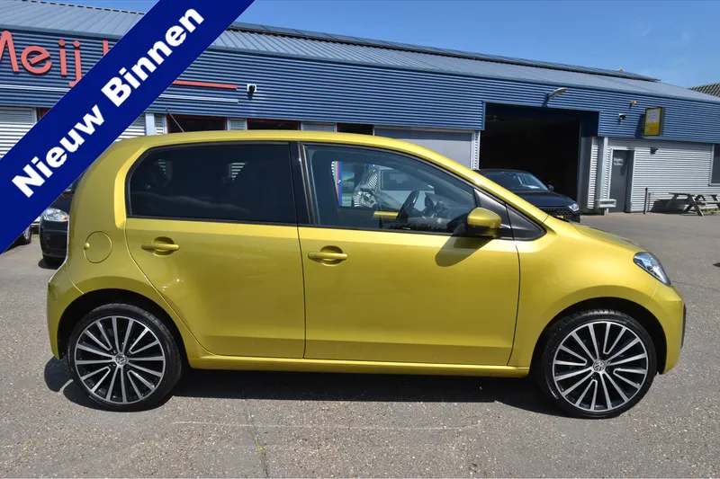 Volkswagen Up! (2016)