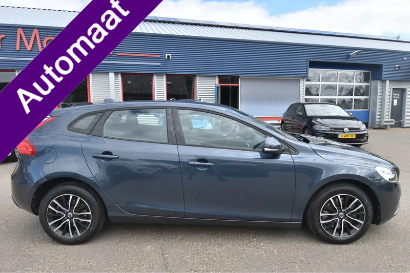 Volvo V40 (2017)