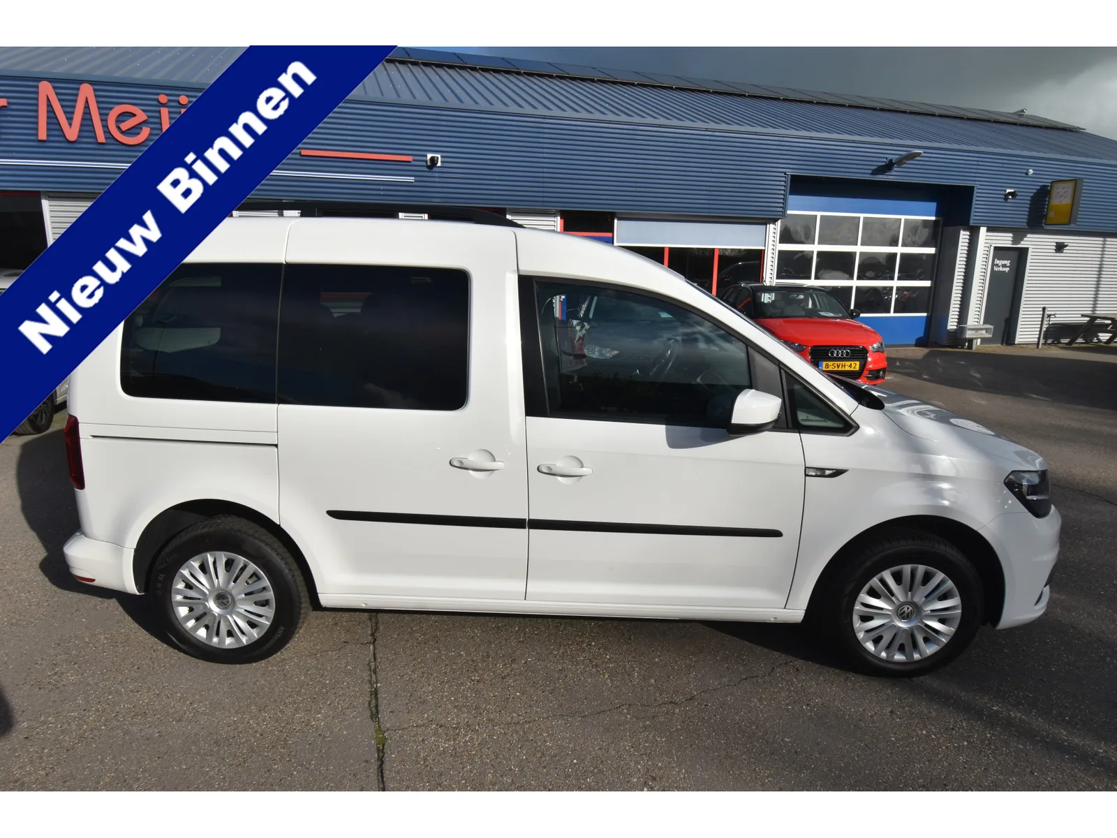 Volkswagen Caddy (2016) — foto 1