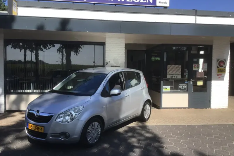 Opel Agila (2010)