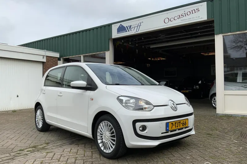 Volkswagen Up! (2014)