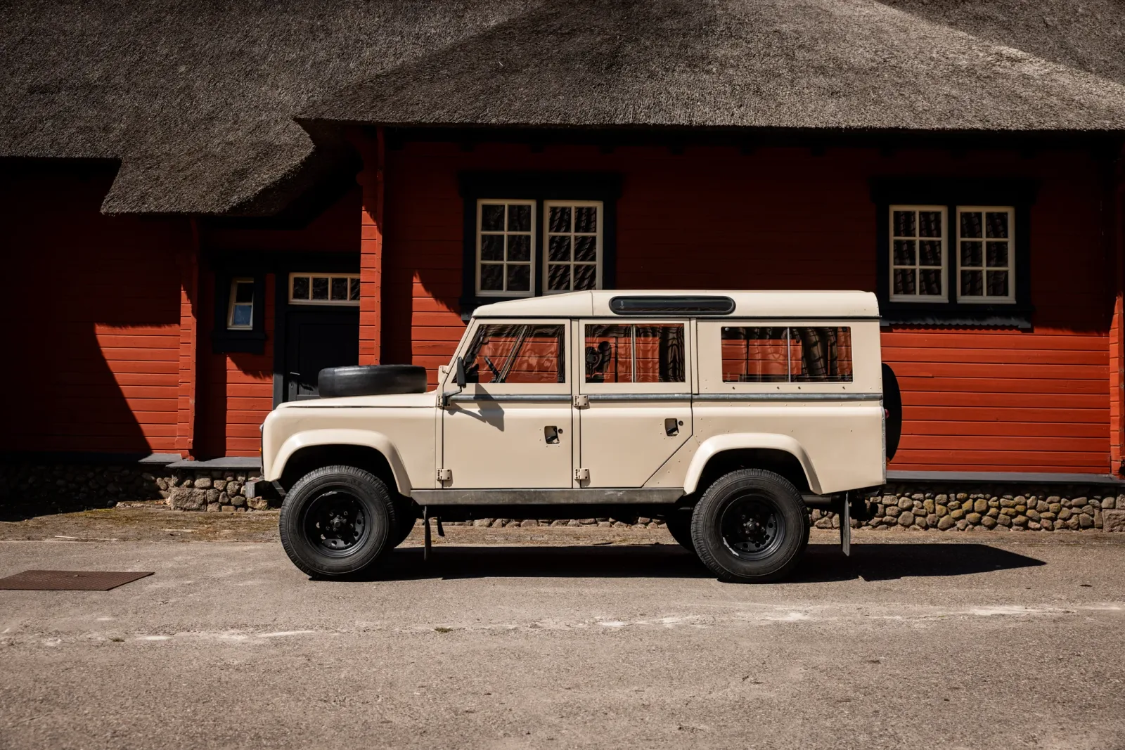 Land Rover Defender (1984) — foto 1