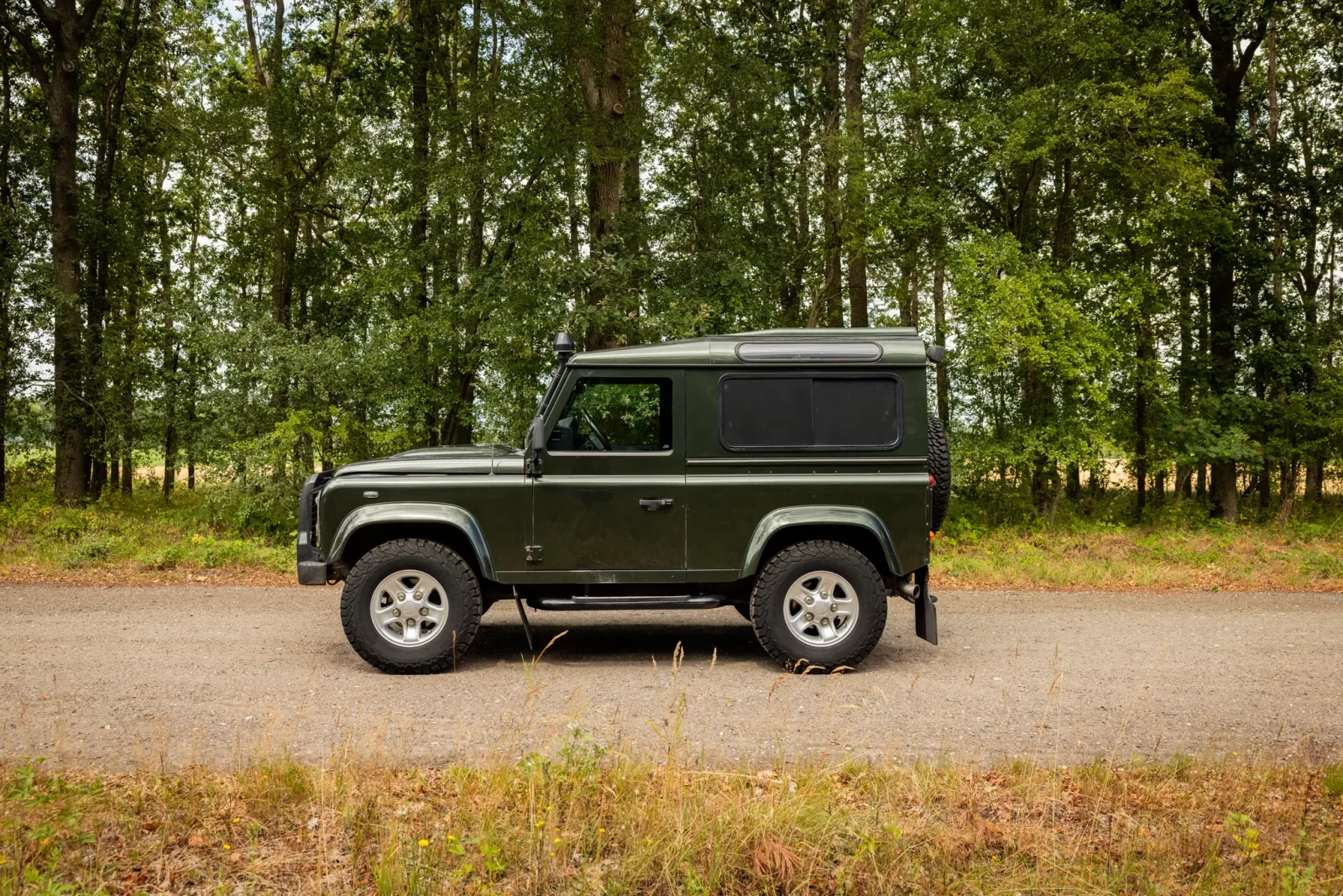 Land Rover Defender (2008) — foto 1