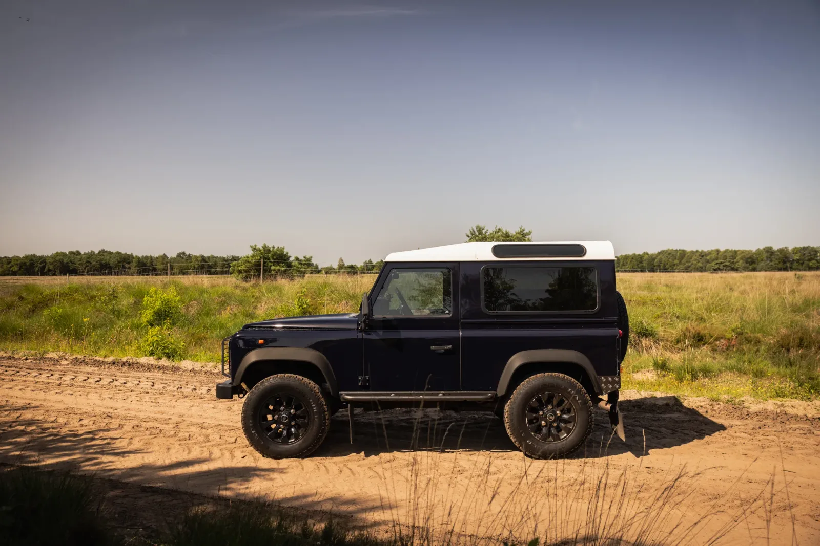 Land Rover Defender (1996) — foto 1