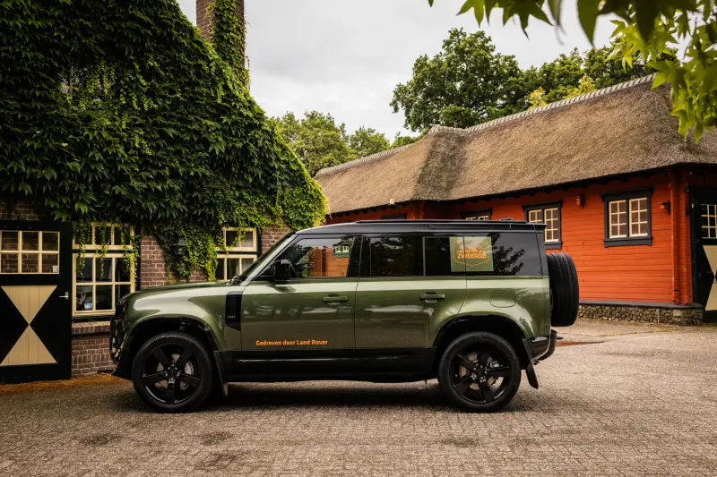 Land Rover Defender (2026)