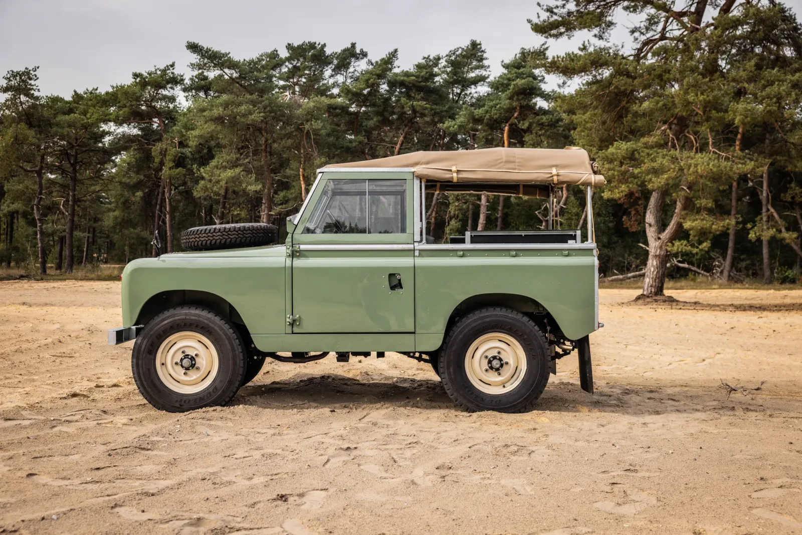 Land Rover Series (2026) — foto 1
