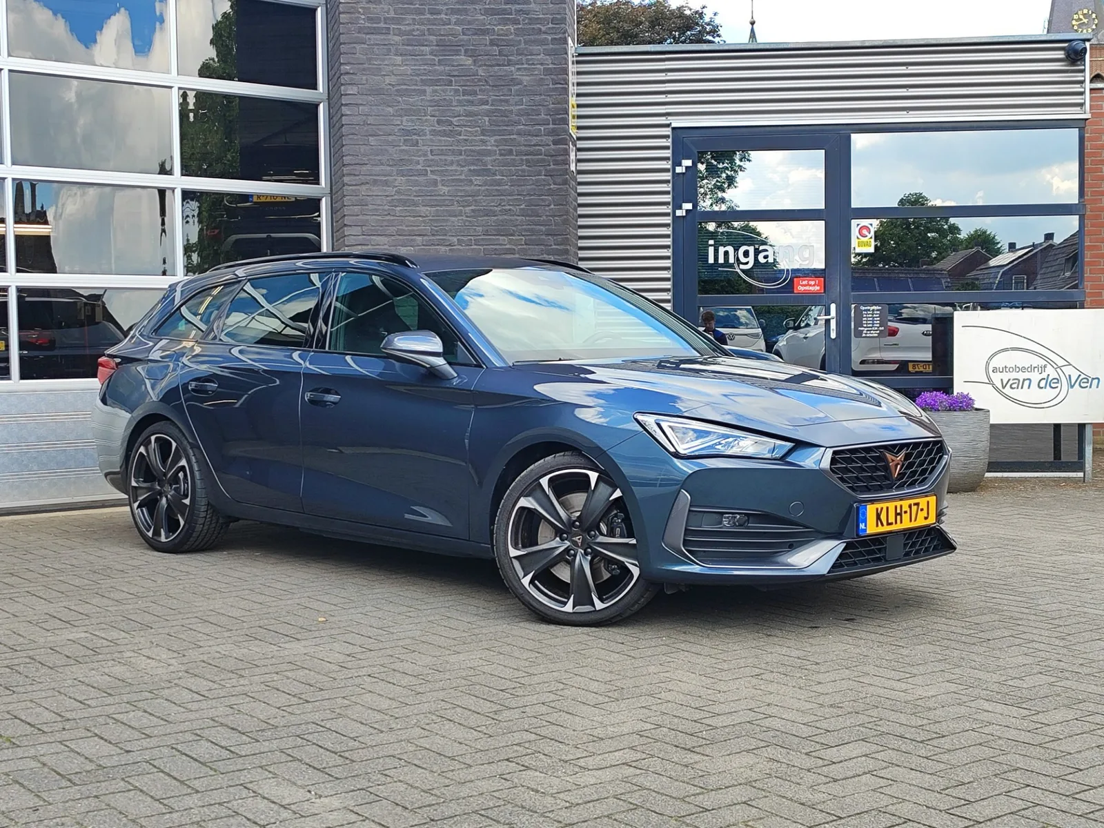 CUPRA Leon Sportstourer (2022) — foto 1