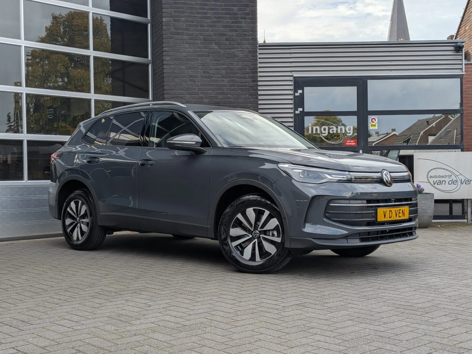 Volkswagen Tiguan (2026) — foto 1