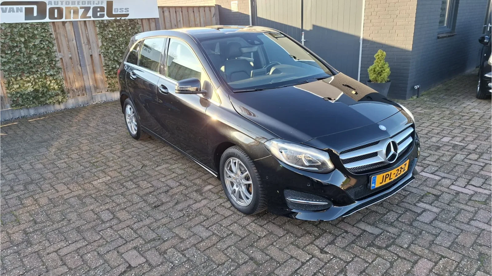 Mercedes-Benz B-Klasse (2014) — foto 1