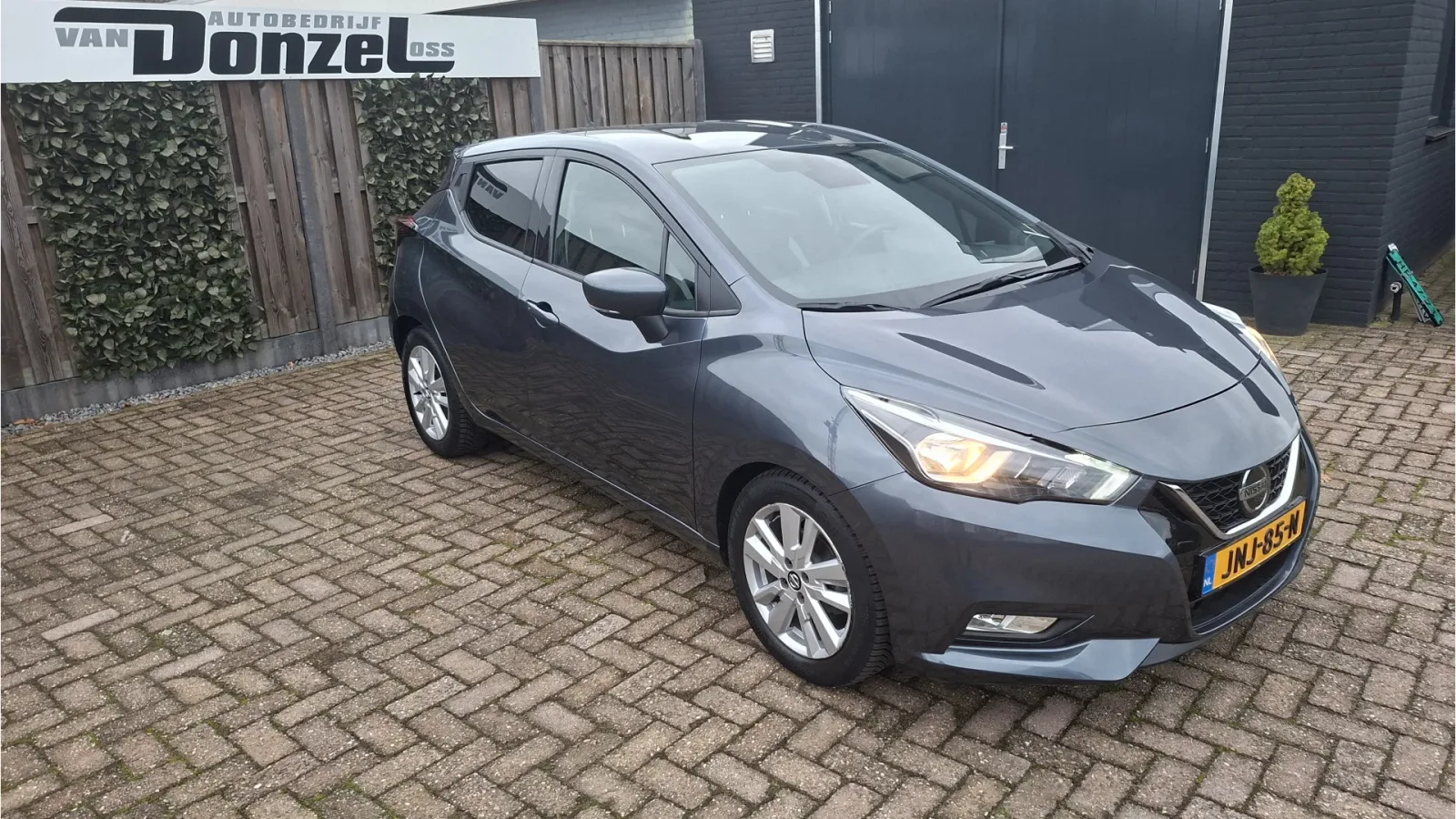 Nissan Micra (2019) — foto 1