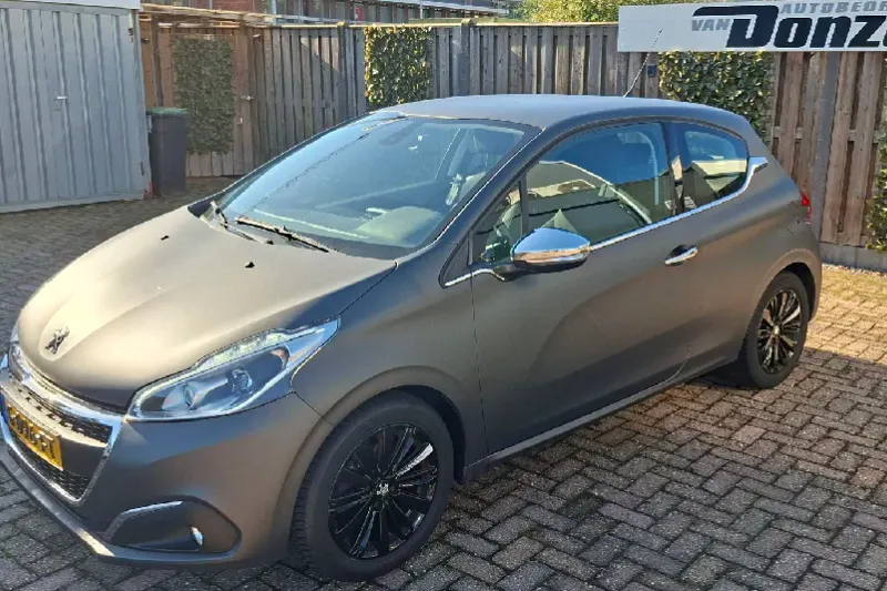 Peugeot 208 (2016)