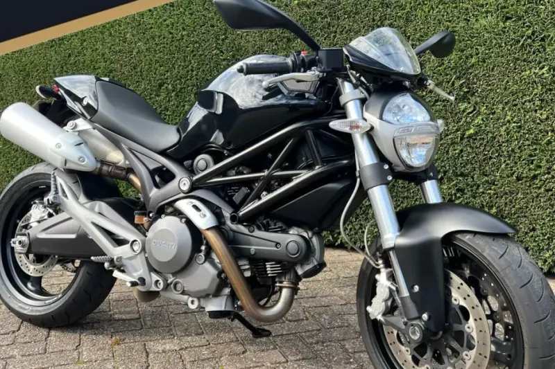 Ducati Monster (2010)