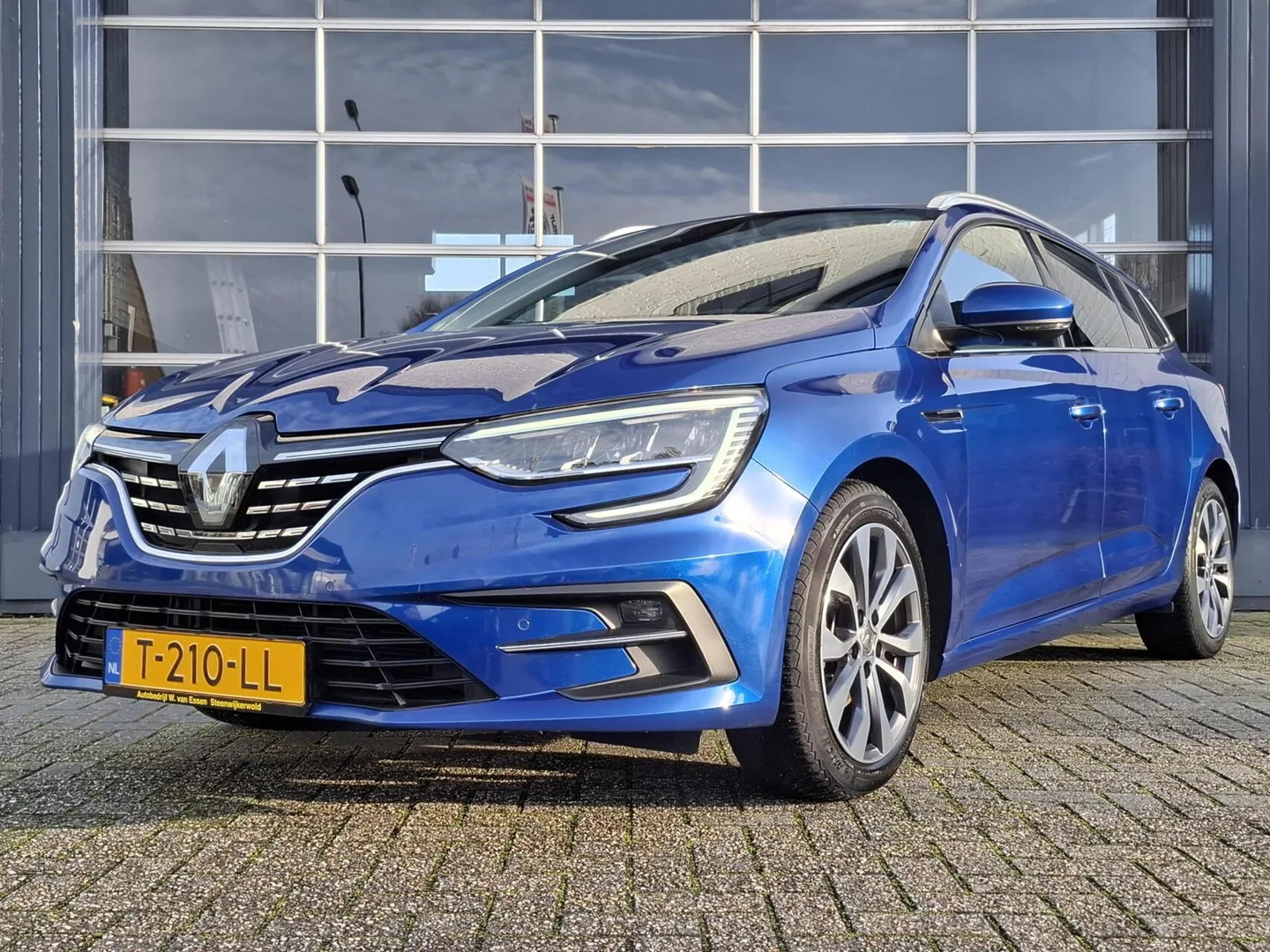 Renault Mégane (2023) — foto 1