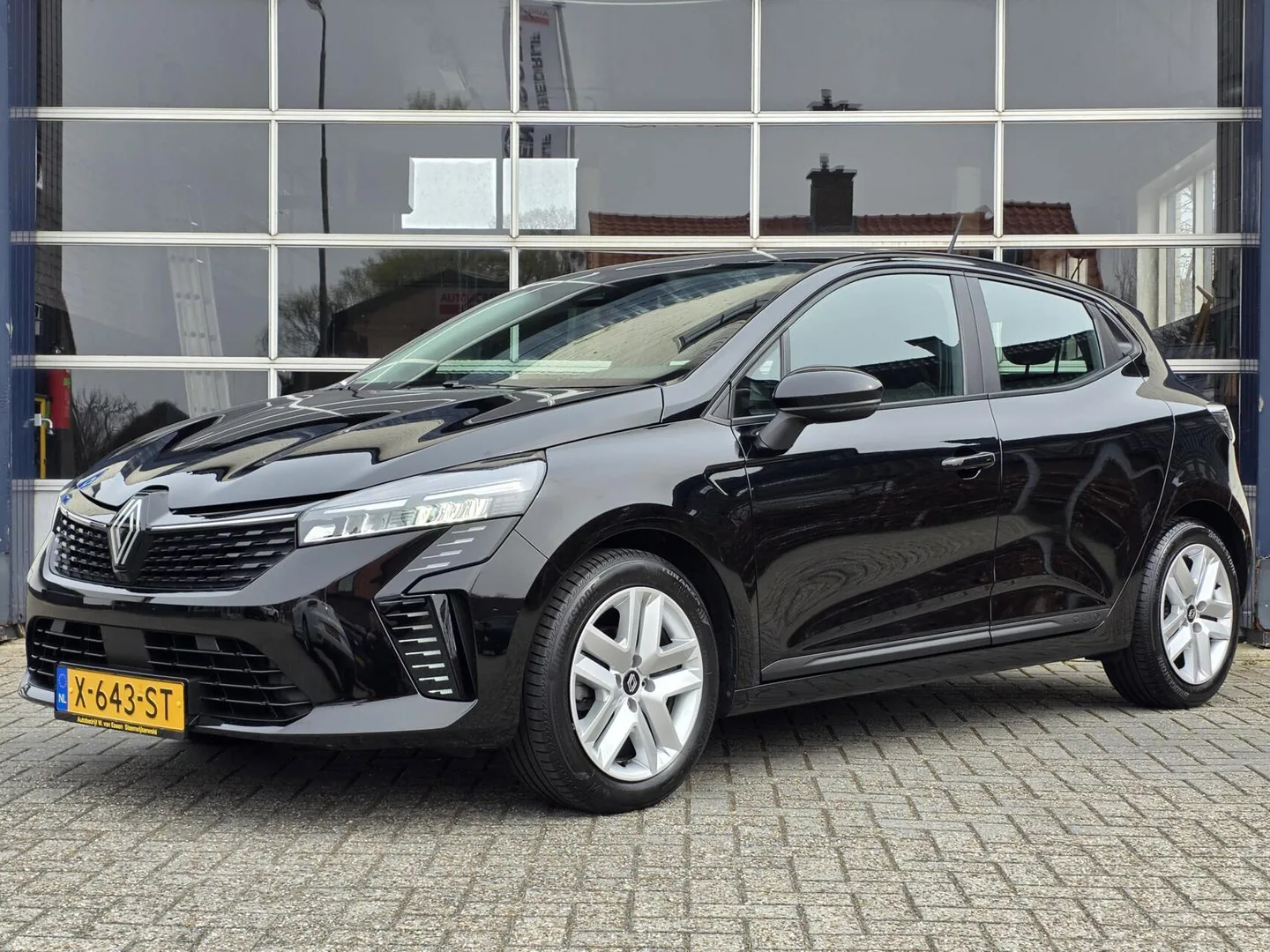 Renault Clio (2024) — foto 1