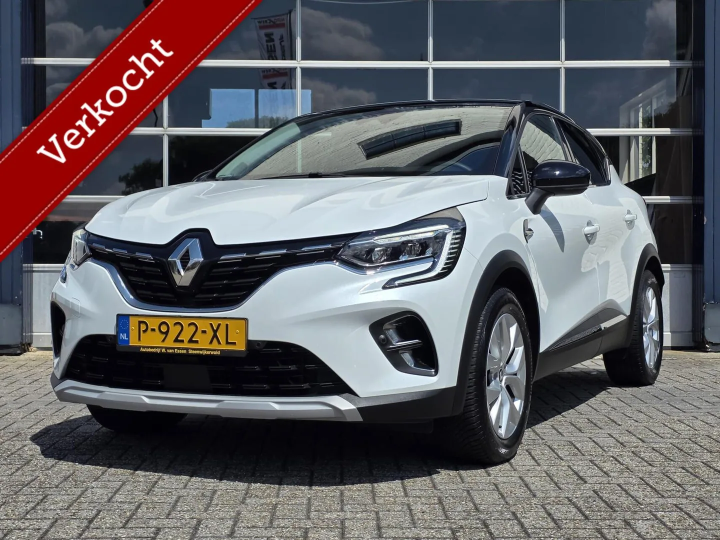 Renault Captur (2022) — foto 1