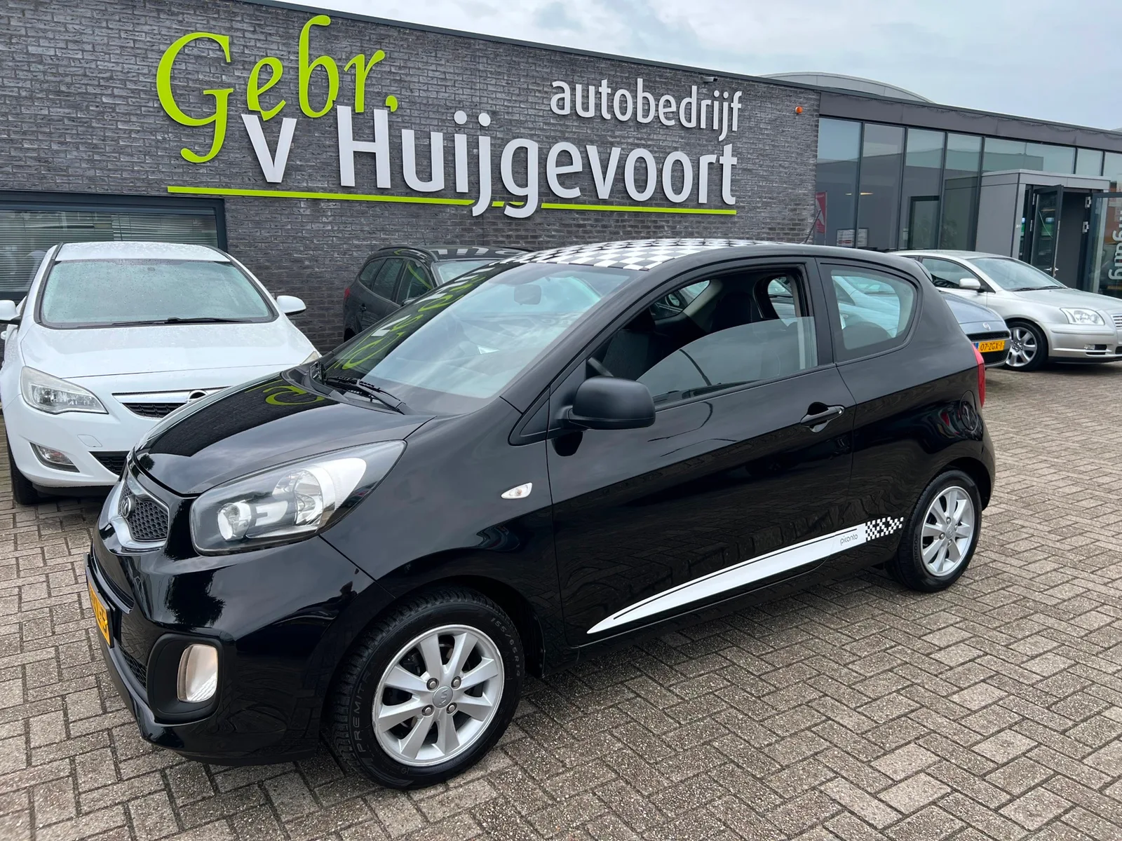 Kia Picanto (2013) — foto 1