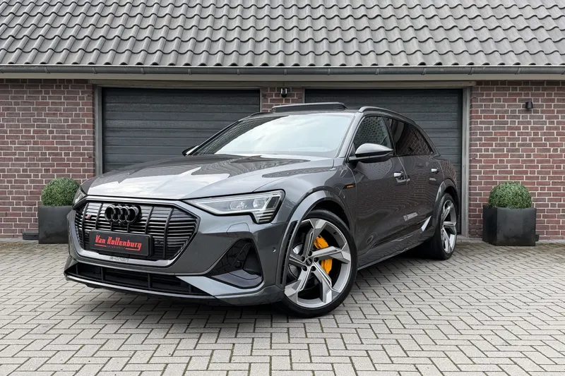 Audi e-tron (2023)