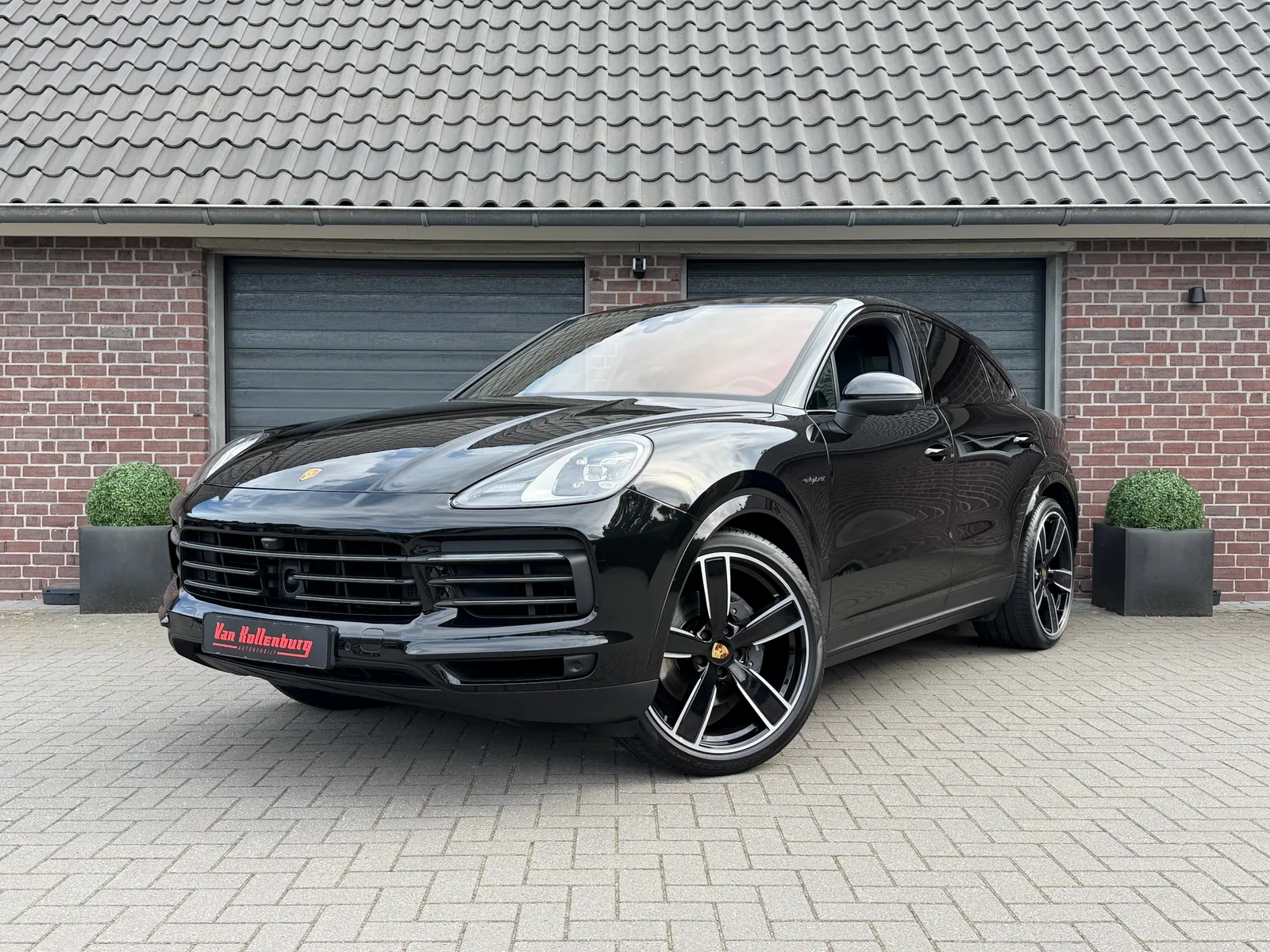 Porsche Cayenne (2023) — foto 1