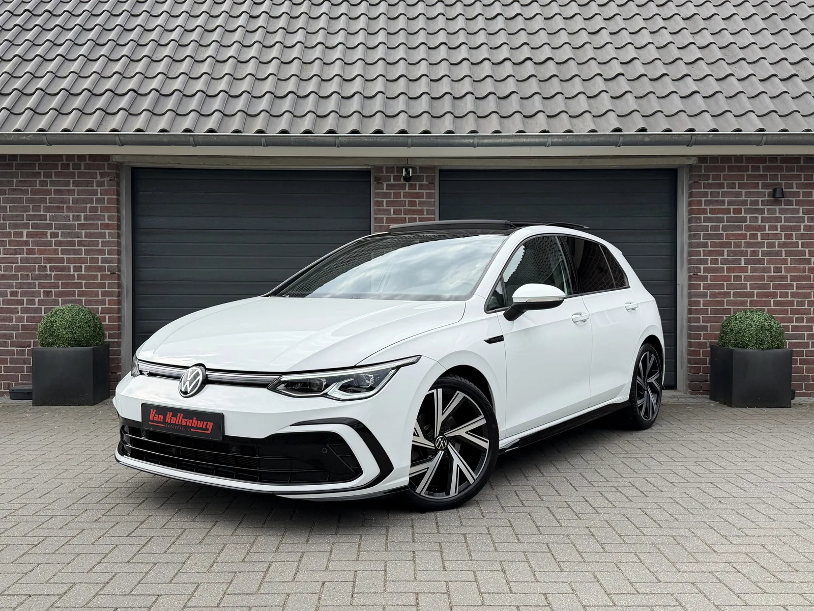 Volkswagen Golf (2020) — foto 1