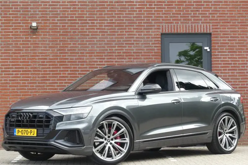 Audi Q8 (2021)