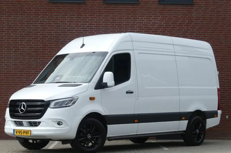 Mercedes-Benz Sprinter (2024)