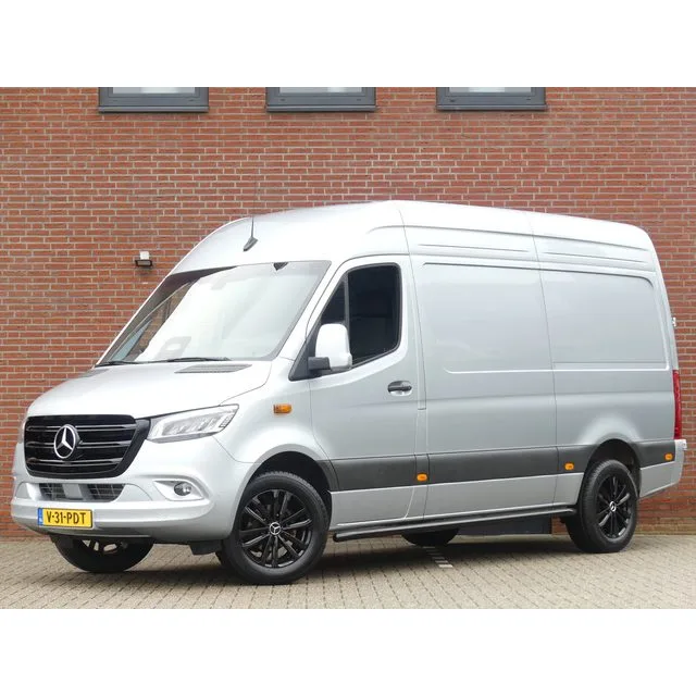 Mercedes-Benz Sprinter (2024) — foto 1
